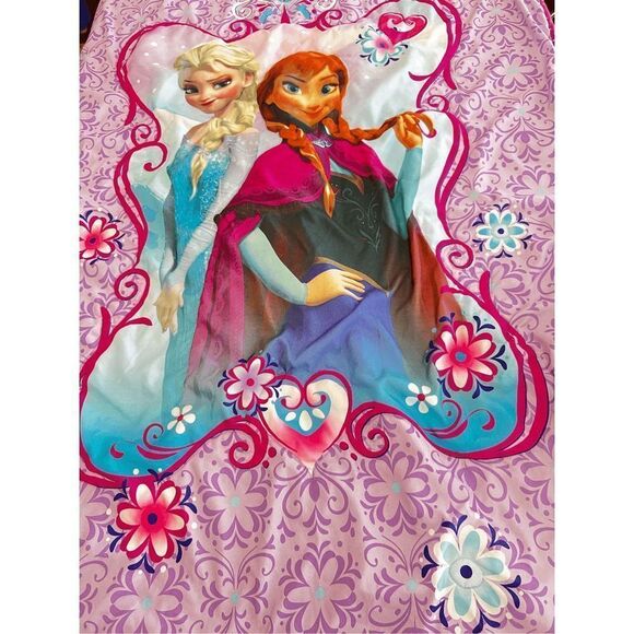 Frozen Anna and Elsa Blanket 42 X 53 Inches - Picture 10 of 12